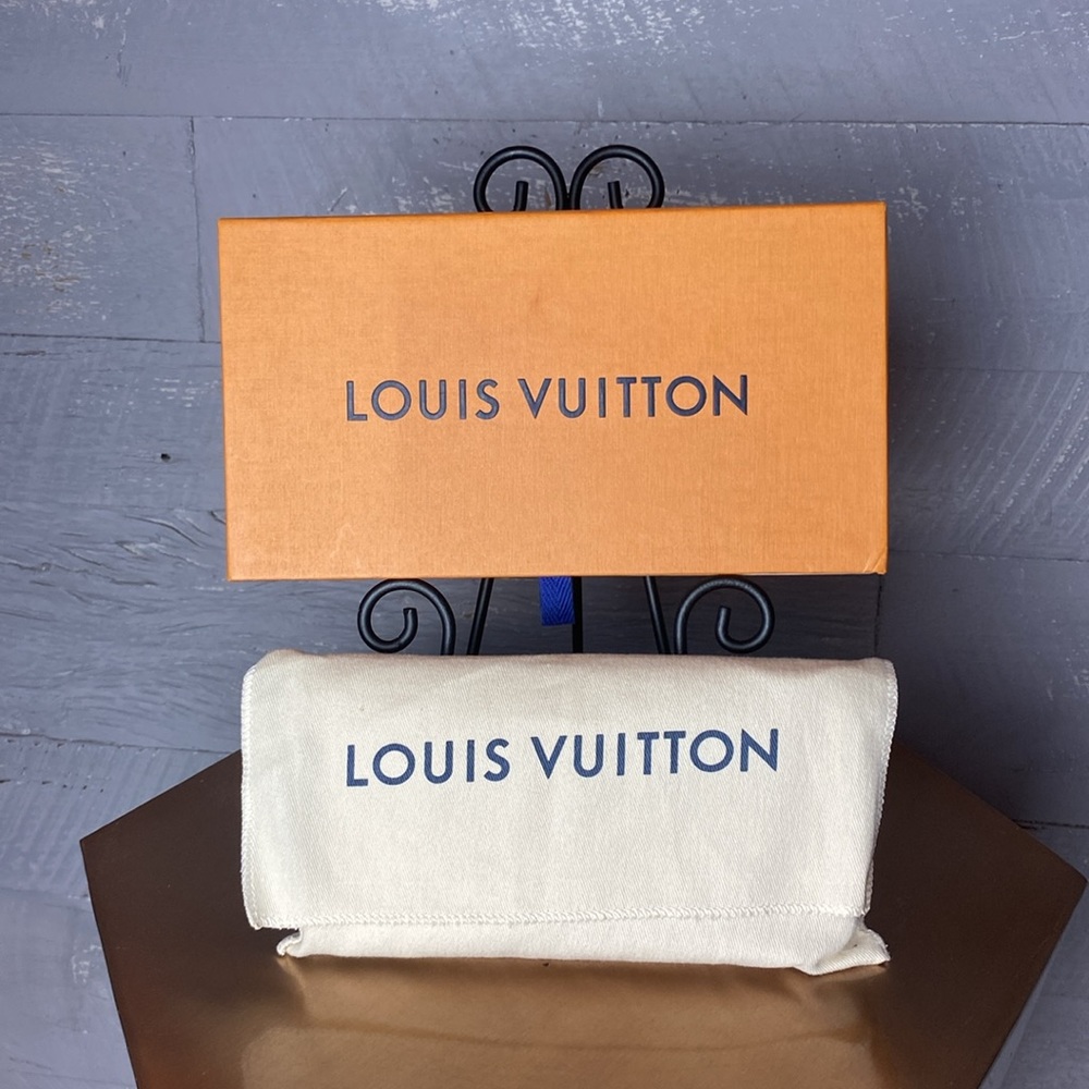 Authentic Louis Vuitton zippy,  limited edition monogram vernis long wallet - Picture 10 of 10